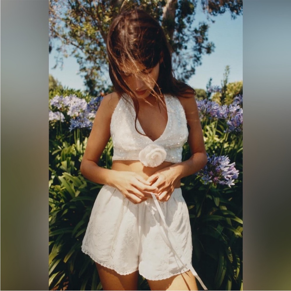 Zara White Floral sequins crop top